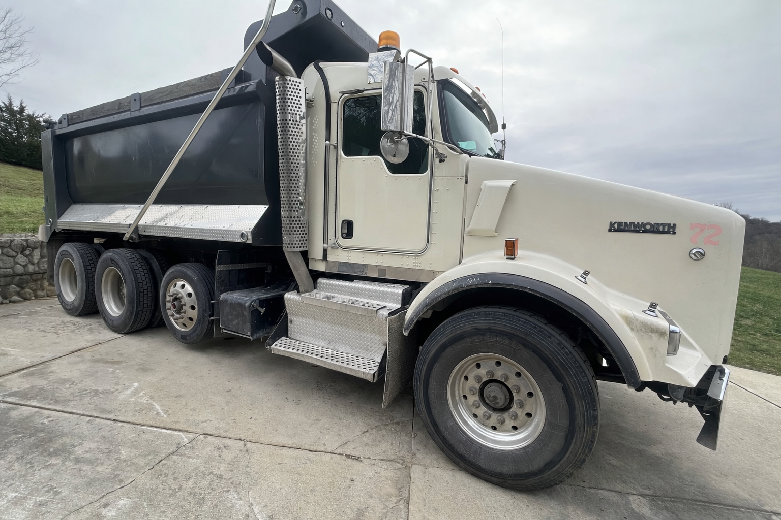 2015 KENWORTH T800 - Image 11